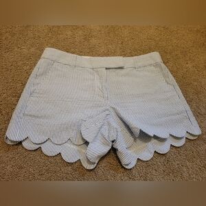 NWOT Size 6 J Crew Scalloped seersucker shorts !